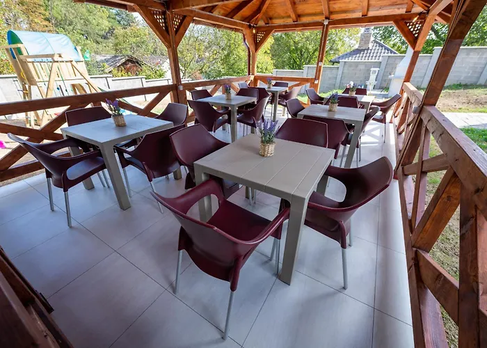 شقة M&a فردنيك